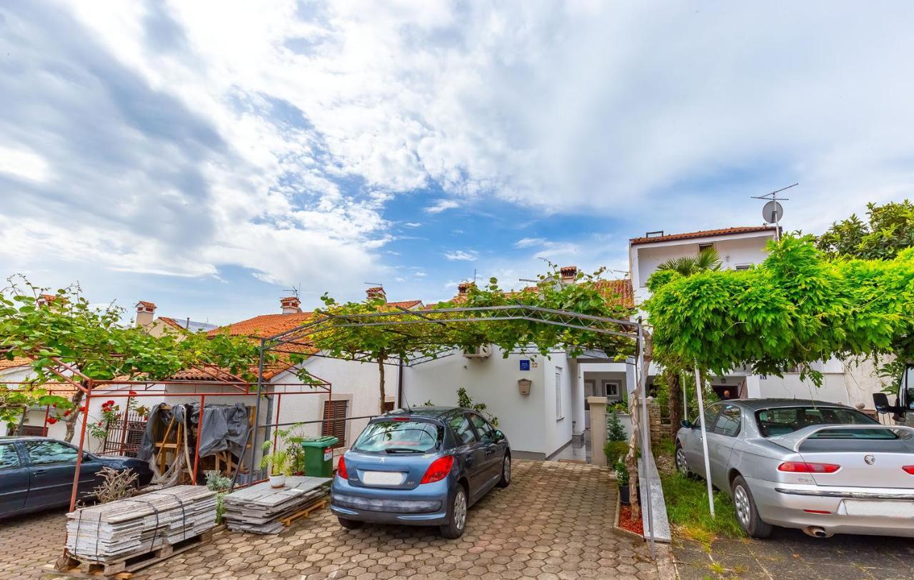 Ivana B4 N1 Poreč Exteriör bild
